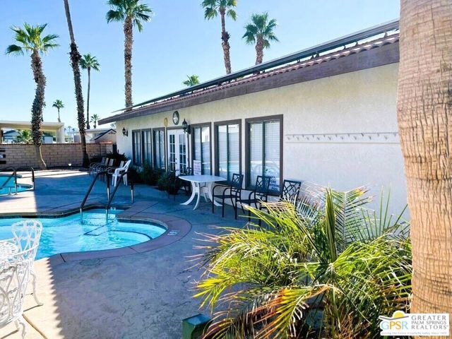 17640 Corkill Road, Desert Hot Springs CA: https://media.crmls.org/mediaz/0d1be801-ffb5-4a75-b507-5ed6798a8a2f.jpg