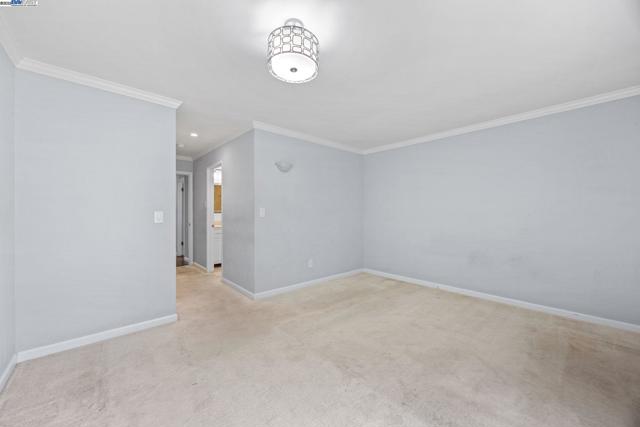 4321 Kingswood Dr, Concord CA: https://media.crmls.org/mediaz/0d1cd821-fc31-427f-b55a-e9eb47b7a6f8.jpg