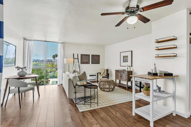 3050 Rue D'Orleans, San Diego CA: https://media.crmls.org/mediaz/0d1ddd42-b550-4748-af1e-28604d0389da.jpg