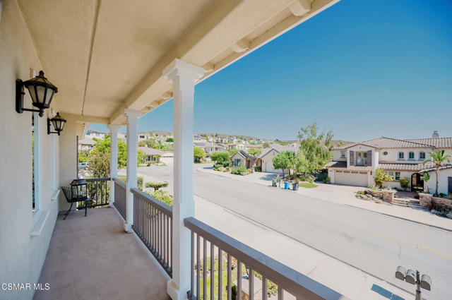 2079 Legacy Drive, Simi Valley CA: https://media.crmls.org/mediaz/0d1eee5d-1964-4aac-98b5-5e039b5a01c7.jpg