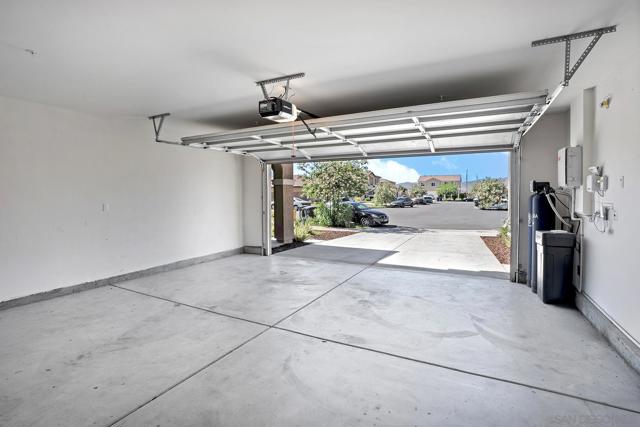 1428 Wild Prairie Way, Hemet CA: https://media.crmls.org/mediaz/0d1f1456-c7ff-487a-a73a-593f310d4364.jpg
