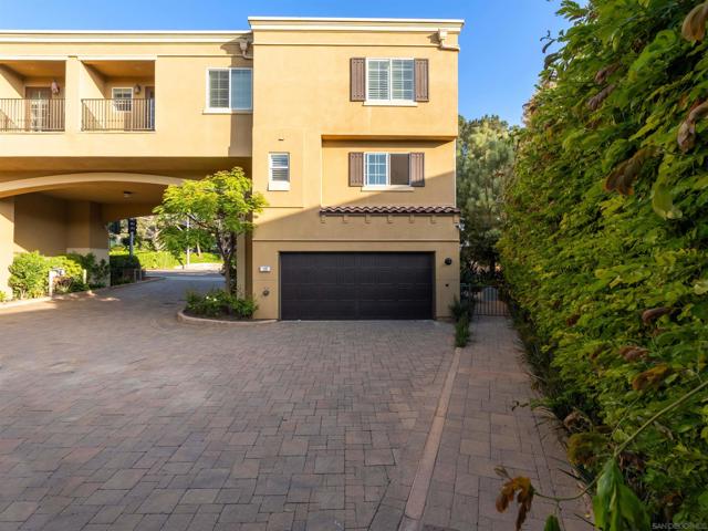 2400 Torrey Pines Rd, La Jolla CA: https://media.crmls.org/mediaz/0d1fc47a-811d-4212-8f72-4512e5777413.jpg
