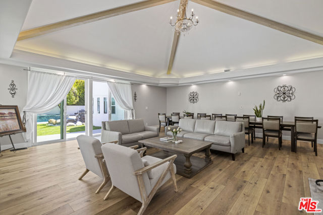 8944 Enfield Avenue, Sherwood Forest CA: https://media.crmls.org/mediaz/0d208b29-1408-4124-a160-4b28d77eb793.jpg