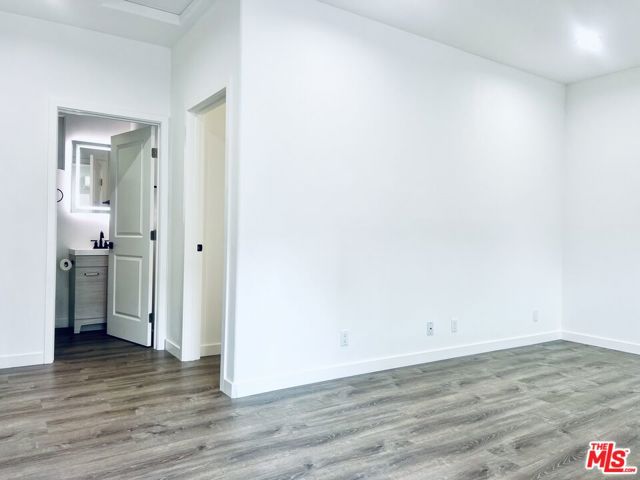 247 S CATALINA Avenue, Pasadena CA: https://media.crmls.org/mediaz/0d22ce8d-6019-49dc-9551-3fa2a739578b.jpg