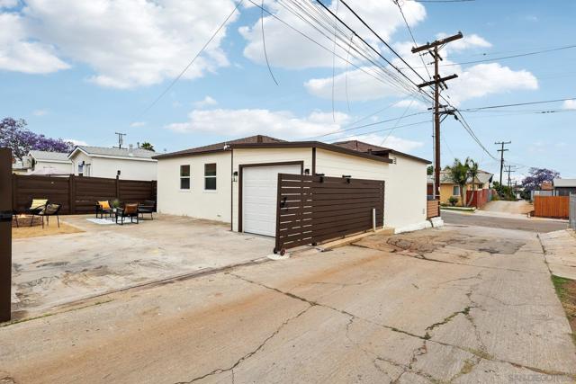 3821 Shiloh Rd, San Diego CA: https://media.crmls.org/mediaz/0d2369b9-6e29-4e95-9d5b-6acb4f32c29c.jpg