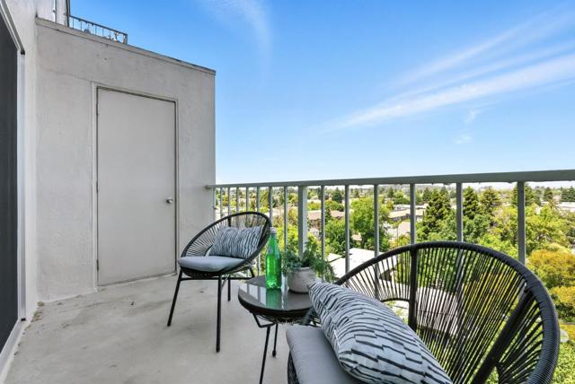 30 Mounds Road, San Mateo CA: https://media.crmls.org/mediaz/0d251046-bd89-4dc5-adff-be5f06060e81.jpg