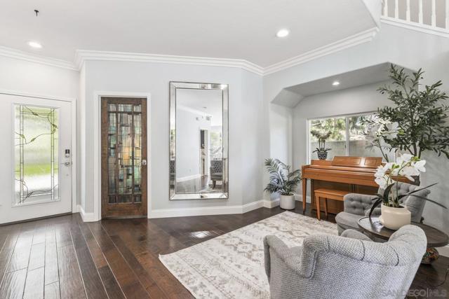 11225 Corte Isabelino, San Diego CA: https://media.crmls.org/mediaz/0d25e388-7159-4f9b-bb78-a0c046cf1950.jpg
