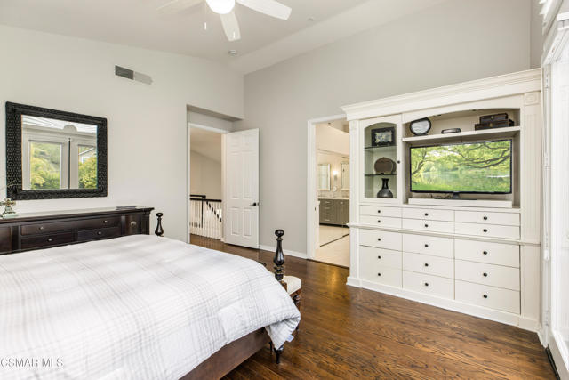 Image 25 of 65 For 6253 Deerbrook Road
