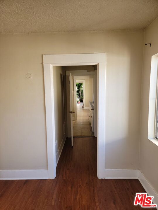 Image 2 for 712 W 40Th Pl, Los Angeles, CA 90037