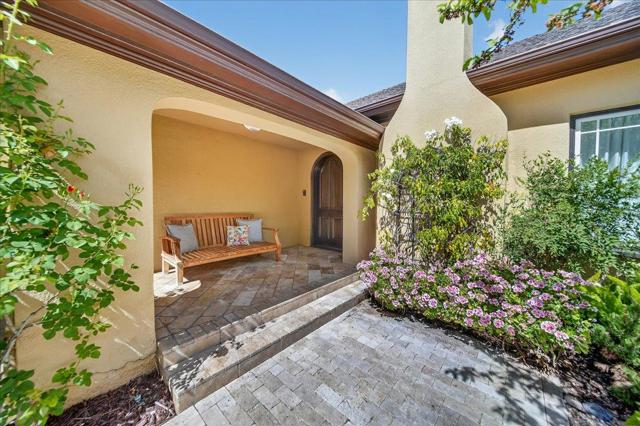 16839 Frank Avenue, Los Gatos CA: https://media.crmls.org/mediaz/0d272a31-c5be-4538-9443-433d5f8cec91.jpg