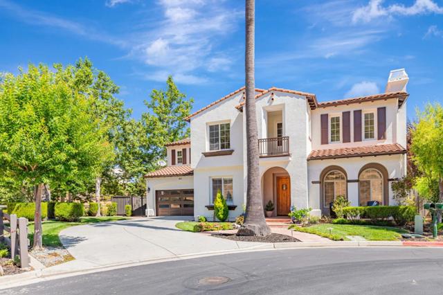 2892 Birkdale Court, Gilroy CA: https://media.crmls.org/mediaz/0d27deeb-cbfe-4e1c-bdd9-f81690be87e1.jpg
