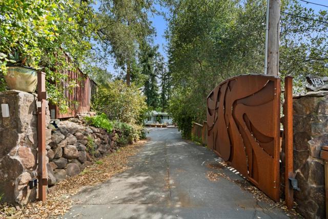 1130 Rebecca Drive, Boulder Creek CA: https://media.crmls.org/mediaz/0d28a8a1-01e4-4575-ad0c-0863d56c41ec.jpg
