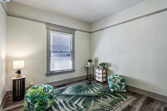774 S 12th St, San Jose CA: https://media.crmls.org/mediaz/0d28e39d-c9d1-420a-a18b-8ac819d7b556.jpg