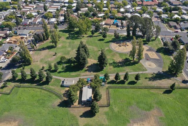 27830 Thackeray Ave, Hayward CA: https://media.crmls.org/mediaz/0d294389-f8c2-43a1-b743-53c6d829c037.jpg