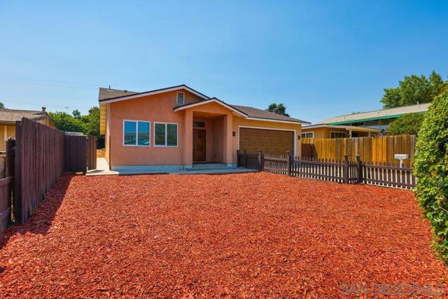 1135 E 3rd Ave, Escondido CA: https://media.crmls.org/mediaz/0d2968db-519a-49a9-aeee-b2f987ccf90f.jpg