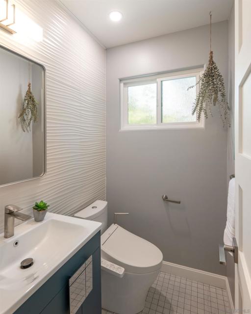 4472 Huerfano Ave, San Diego CA: https://media.crmls.org/mediaz/0d2983f5-b0cf-4736-8cf0-9f518feca21e.jpg