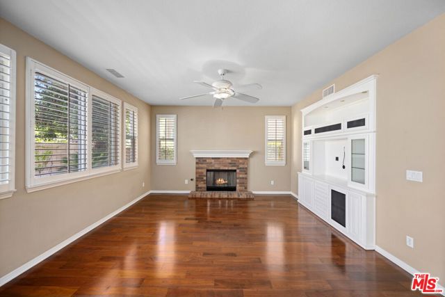 45495 Peacock Place, Temecula CA: https://media.crmls.org/mediaz/0d29a74b-9861-4c44-be87-064c39505b91.jpg
