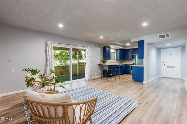 385 Cliff Drive, Pasadena CA: https://media.crmls.org/mediaz/0d29ab00-8c43-4fb5-82d0-99dc937e7b80.jpg