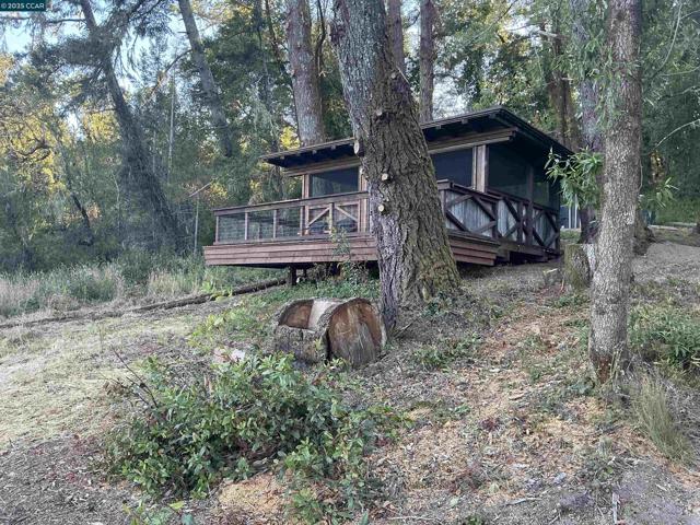 2450 Green Hill Rd, Sebastopol CA: https://media.crmls.org/mediaz/0d29b172-382c-47d2-a2a1-c62340a7aea6.jpg
