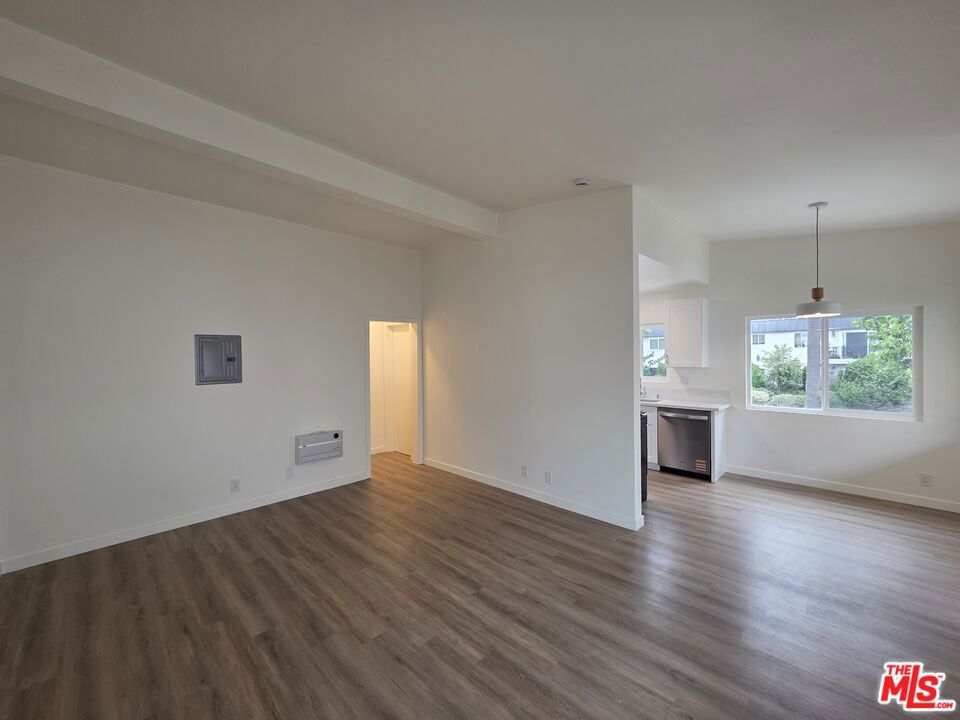 1428 11th Street #5