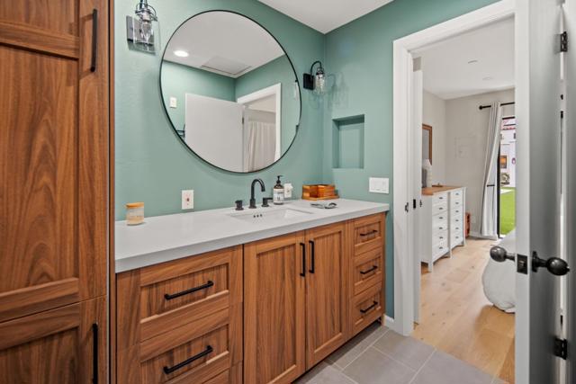 543 Asilomar Boulevard, Pacific Grove CA: https://media.crmls.org/mediaz/0d2a26c5-223d-4d81-b538-7ffcffd0fbcc.jpg