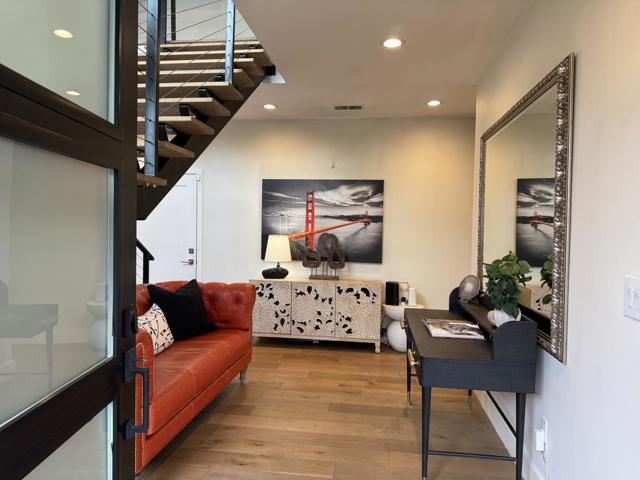 16 Hillview Avenue, Redwood City CA: https://media.crmls.org/mediaz/0d2a3e7d-5fa5-44e5-acee-c00dfbd5c3fd.jpg