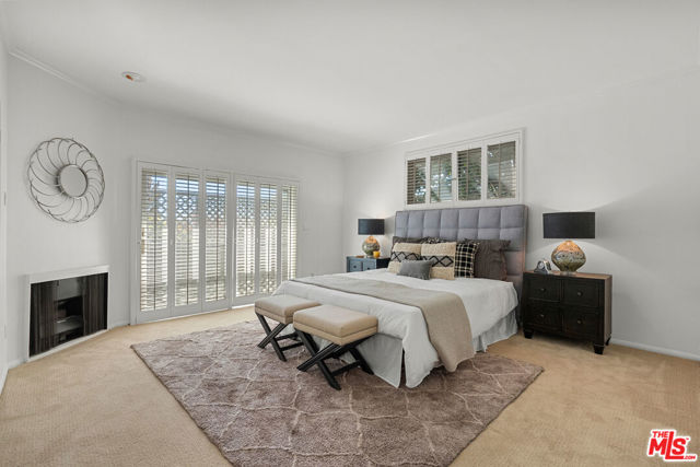 10654 Eastborne Avenue, Los Angeles CA: https://media.crmls.org/mediaz/0d2b2cf5-d645-4853-98de-55ae71181703.jpg