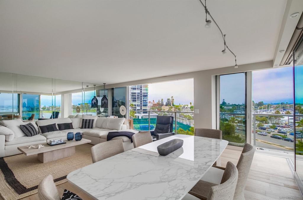 MLS #250033972SD img 2