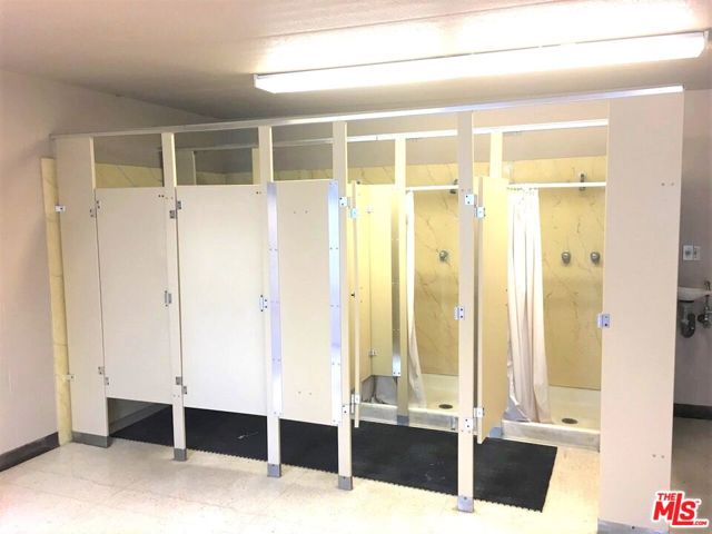 2501 W Redondo Beach Boulevard, Gardena CA: https://media.crmls.org/mediaz/0d2c1faf-7395-4cf8-b4e0-97eb2b7fc96c.jpg