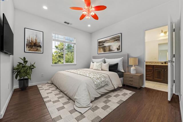 6278 Murdock Way, San Ramon CA: https://media.crmls.org/mediaz/0d2c7cad-38a9-4bf3-ba25-b5c3e8fc185a.jpg
