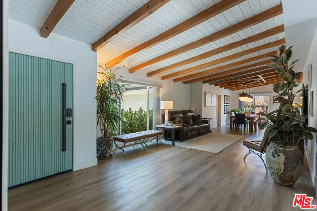 7442 Capps Avenue, Los Angeles CA: https://media.crmls.org/mediaz/0d2cb2d9-95ba-4db9-a630-0af5795f92dd.jpg