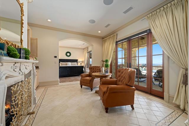 28 Grande View Court, Rancho Mirage CA: https://media.crmls.org/mediaz/0d2cf1dd-5455-4060-8716-2c47977c5e0c.jpg