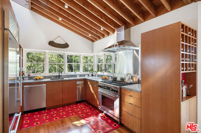 351 Wall Road, Napa CA: https://media.crmls.org/mediaz/0d2d4900-ec05-4390-8bf6-738c1da13229.jpg