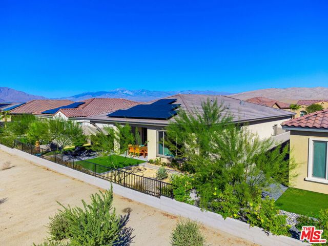 21 Chardonnay, Rancho Mirage CA: https://media.crmls.org/mediaz/0d2d61d2-fb89-4b57-abce-dbc27478affa.jpg