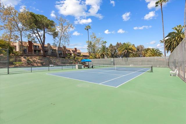 105 Calle Nivel, Los Gatos CA: https://media.crmls.org/mediaz/0d2dac7a-6d4a-41d2-8a55-c3a3a49ed573.jpg