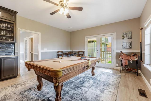 560 Tevis Trail, Hollister CA: https://media.crmls.org/mediaz/0d2e72c8-1706-4bef-a4e1-0a7ad4d68482.jpg