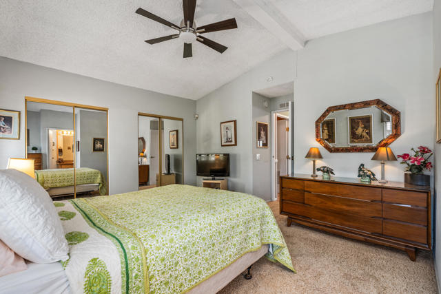 15300 Palm Drive, Desert Hot Springs CA: https://media.crmls.org/mediaz/0d2e9816-1399-4bbd-a0d2-83424fa674b6.jpg