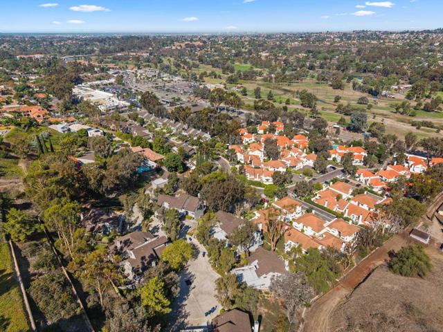 4621 Villas Court, Bonita CA: https://media.crmls.org/mediaz/0d2f5ee6-27f7-4e0a-ac39-0388ba4f570f.jpg
