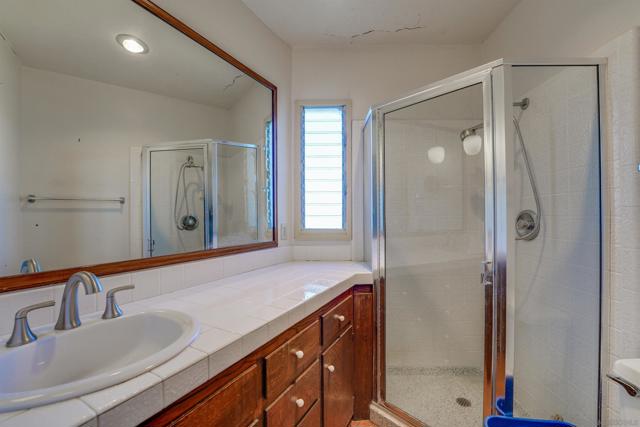 5995 La Jolla Corona Dr., La Jolla CA: https://media.crmls.org/mediaz/0d2fe536-eef9-4781-9c21-e0ffead66e2c.jpg