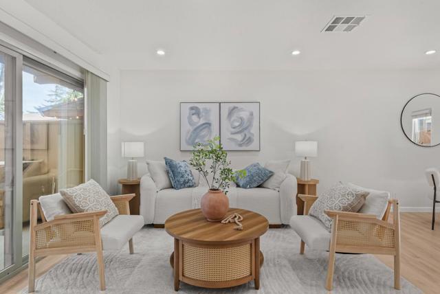 220 Red Oak Drive, Sunnyvale CA: https://media.crmls.org/mediaz/0d2ffb55-a072-4a77-85d4-df3f4a1a096c.jpg