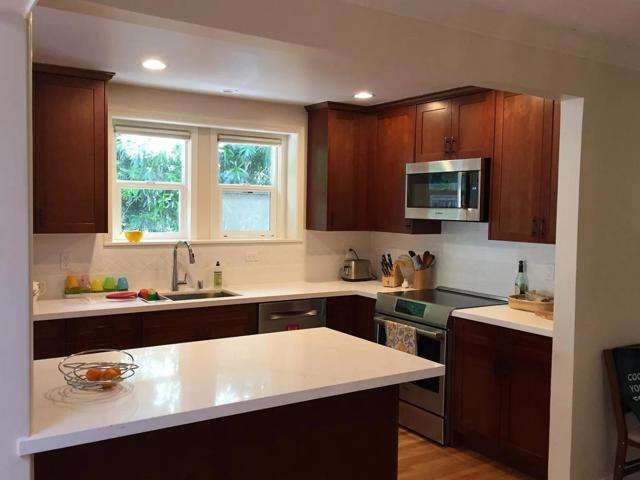 308 Princeton Road, Menlo Park CA: https://media.crmls.org/mediaz/0d311fcd-9141-49df-849e-72a1673be147.jpg