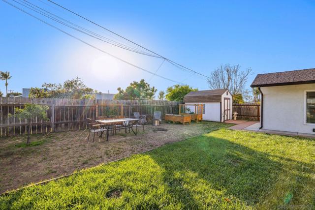 360 Alpine Ave, Chula Vista CA: https://media.crmls.org/mediaz/0d320ea9-e616-4d62-92e4-78628c9e2f10.jpg