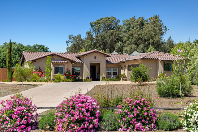 690 Valley Oak Road, Solvang CA: https://media.crmls.org/mediaz/0d33a33a-c6d0-434c-abb7-96b218aae474.jpg