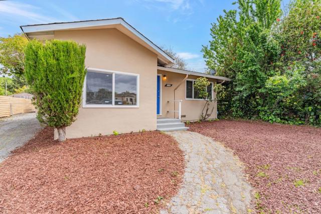 2336 Menalto Avenue, East Palo Alto CA: https://media.crmls.org/mediaz/0d33e8e6-d070-409f-aac8-714fd9d6d11e.jpg