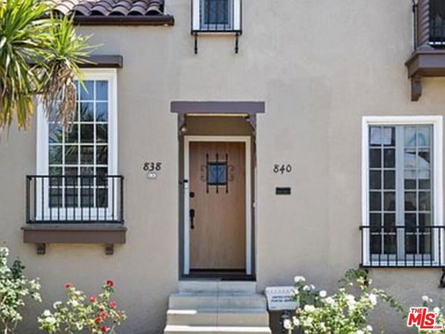 840 S Curson Avenue, Los Angeles CA: https://media.crmls.org/mediaz/0d343e62-5a1b-41ab-ab7a-1c24bd18ecaf.jpg