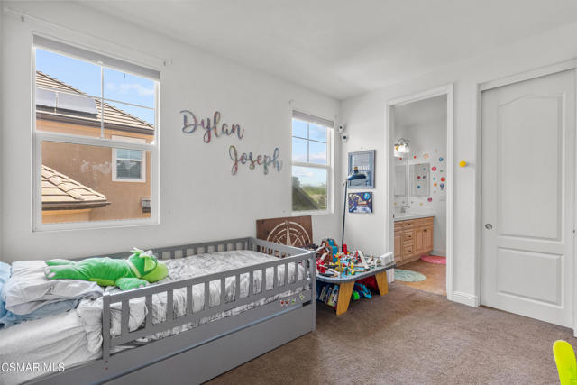1729 Bluesage Court, Simi Valley CA: https://media.crmls.org/mediaz/0d34dffc-fb71-43b2-8537-5ce67a2f902e.jpg
