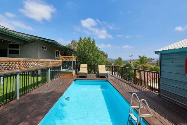2615 Ginger Way, Escondido CA: https://media.crmls.org/mediaz/0d36350e-8c57-46a7-891c-4168695fc30b.jpg