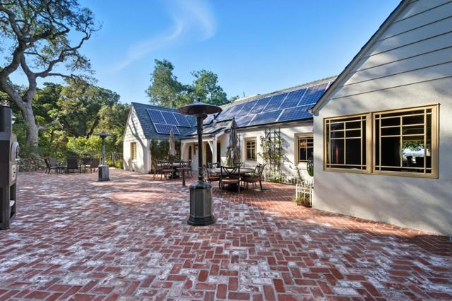 23423 Toyonita Road, Los Altos Hills CA: https://media.crmls.org/mediaz/0d365f46-8463-41be-ad2e-ee01091e5817.jpg