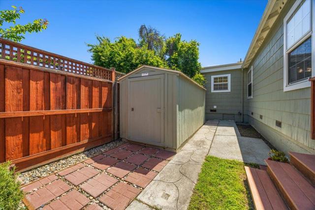 157 Mclellan Avenue, San Mateo CA: https://media.crmls.org/mediaz/0d374083-8283-4454-86c2-e14f0ce4c368.jpg