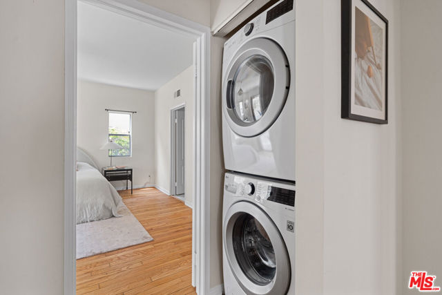 1524 Franklin Street, Santa Monica CA: https://media.crmls.org/mediaz/0d37429e-46b6-4ca2-8b78-838d9ff71020.jpg